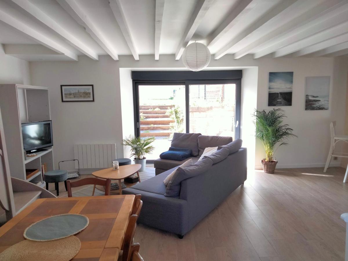 Gite 3 Chambres En Bord De Rance La Ville-ès-Nonais エクステリア 写真
